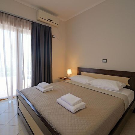 קסאמיל Hotel Deja Vu מראה חיצוני תמונה