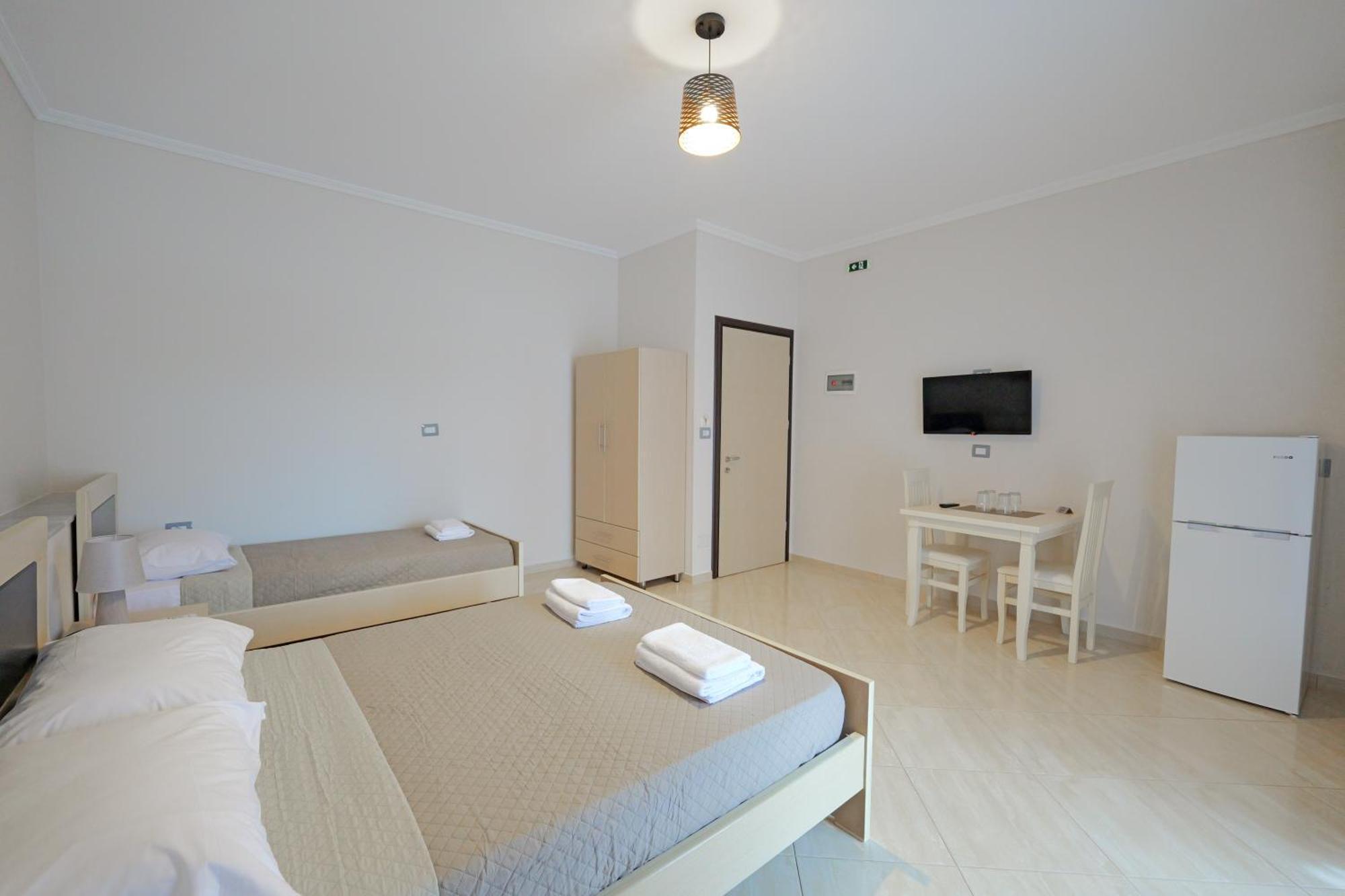 קסאמיל Hotel Deja Vu מראה חיצוני תמונה